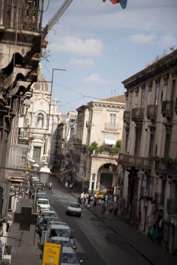 Bed and Breakfast Sunshine House Catania Exterior foto